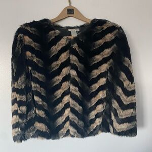 Black and White Faux Fur Cape | Alberto Makali